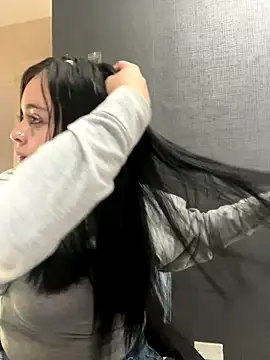 Emily Rivers  online show from 11/07/25, 01:15