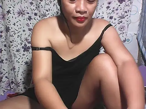 Snapshot of HottyElle chatting on 07/01/26, 04:57 HottyElle online show from 07/01/26, 04:57