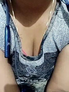 Varsha21 online show from 10/29/25, 12:04