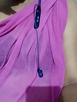 Varsha21 online show from 10/31/25, 09:28