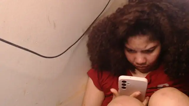 madelene online show from 11/29/25, 02:23