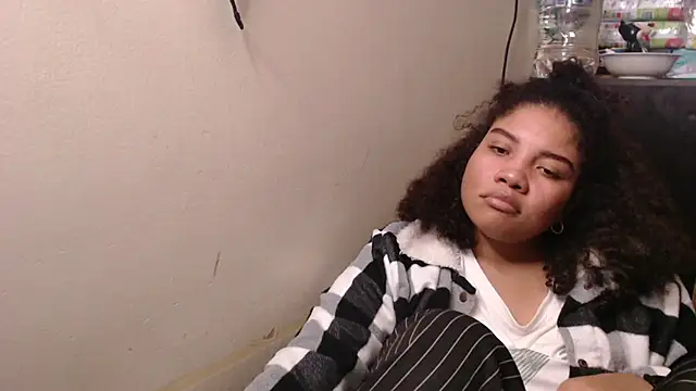madelene online show from 05/18/26, 02:23