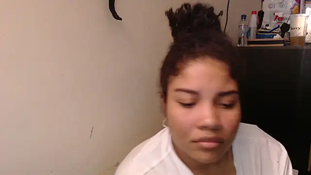 madelene online show from 05/02/26, 02:28