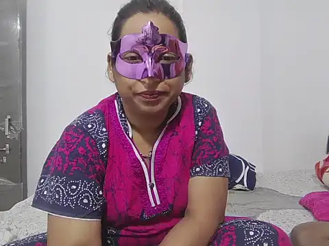 Rushali 69 online show from 11/18/25, 03:26