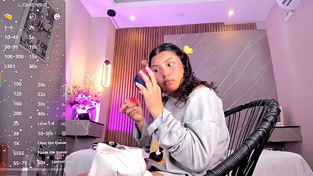 emma  rose1 online show from 10/16/25, 02:42