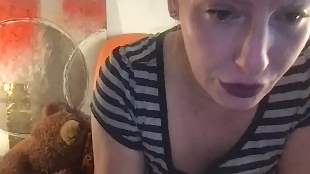 Bembi Trouble online show from 11/16/25, 08:19