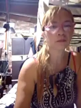 SexyHottMom online show from 12/23/25, 02:22