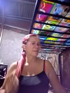 Snapshot of SexyHottMom chatting on 03/02/26, 05:30 SexyHottMom online show from 03/02/26, 05:30