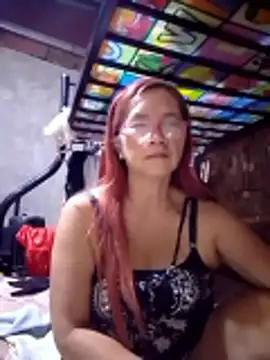 Snapshot of SexyHottMom chatting on 03/07/26, 10:48 SexyHottMom online show from 03/07/26, 10:48