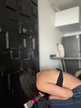 Snapshot of Linda_LS chatting on 02/24/26, 07:59 Linda LS online show from 02/24/26, 07:59