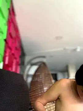 Linda LS online show from 09/18/25, 01:47