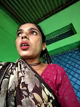 Snapshot of Sonam_mehta chatting on 11/02/25, 05:23 Sonam mehta online show from 11/02/25, 05:23