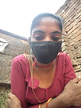 Snapshot of Sonam_mehta chatting on 12/18/25, 02:27 Sonam mehta online show from 12/18/25, 02:27