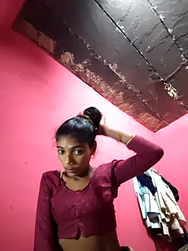 Snapshot of Sonam_mehta chatting on 10/29/25, 02:43 Sonam mehta online show from 10/29/25, 02:43