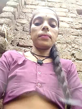 Snapshot of Sonam_mehta chatting on 10/05/25, 04:47 Sonam mehta online show from 10/05/25, 04:47