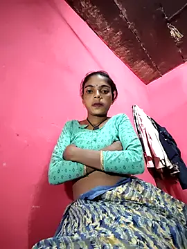 Snapshot of Sonam_mehta chatting on 11/13/25, 04:33 Sonam mehta online show from 11/13/25, 04:33