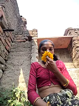 Snapshot of Sonam_mehta chatting on 11/14/25, 07:01 Sonam mehta online show from 11/14/25, 07:01