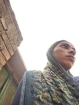 Snapshot of Sonam_mehta chatting on 12/14/25, 08:09 Sonam mehta online show from 12/14/25, 08:09