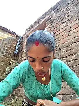 Snapshot of Sonam_mehta chatting on 11/29/25, 08:25 Sonam mehta online show from 11/29/25, 08:25