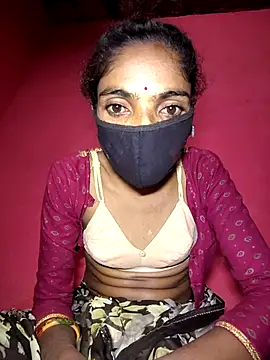 Snapshot of Sonam_mehta chatting on 10/28/25, 02:38 Sonam mehta online show from 10/28/25, 02:38