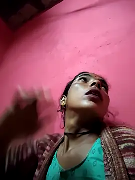 Snapshot of Sonam_mehta chatting on 11/18/25, 12:26 Sonam mehta online show from 11/18/25, 12:26