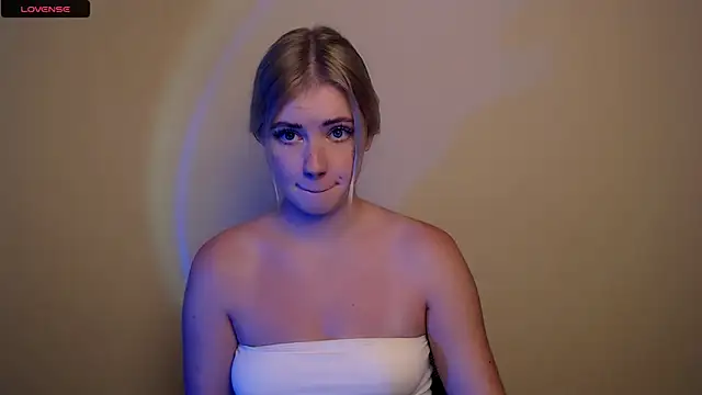 AliceHotty  online show from 10/28/25, 01:54