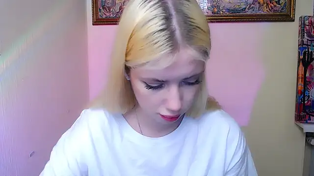 AliceHotty  online show from 04/13/26, 09:46