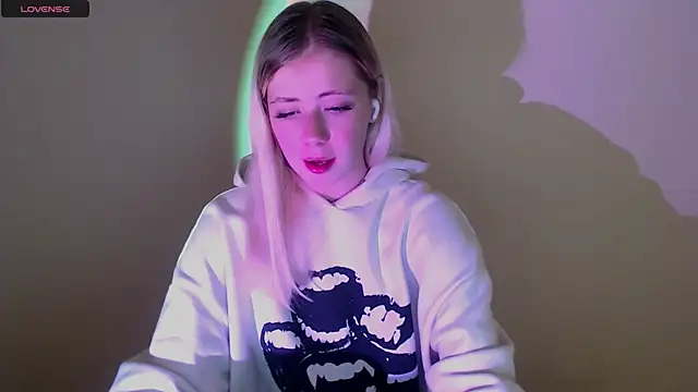 AliceHotty  online show from 09/29/25, 12:44