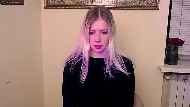 AliceHotty  online show from 10/02/25, 07:34