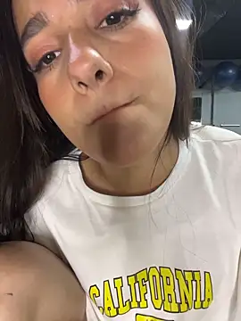 MiaRousexxx  online show from 03/27/26, 04:21