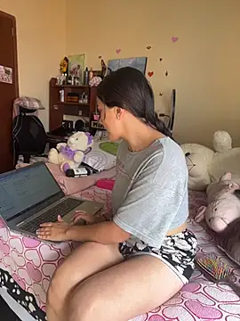 MiaRousexxx  online show from 11/20/25, 04:18