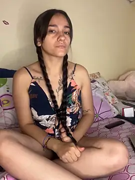 MiaRousexxx  online show from 09/17/25, 08:33