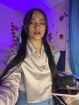 MiaRousexxx  online show from 11/25/25, 09:48