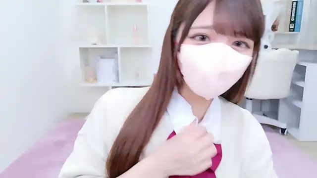 Reina Fcup online show from 12/17/25, 10:42