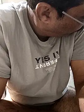 moonflower25 online show from 01/06/26, 04:27