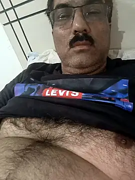 moonflower25 online show from 10/26/25, 07:53