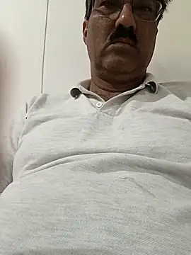 moonflower25 online show from 10/24/25, 06:45