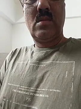 moonflower25 online show from 04/08/26, 08:43