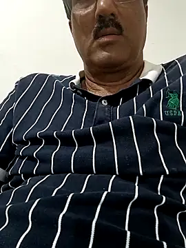 moonflower25 online show from 11/07/25, 04:44