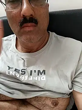 moonflower25 online show from 02/06/26, 04:41