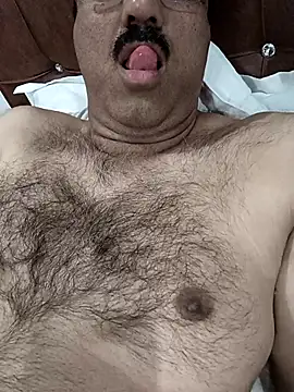 moonflower25 online show from 12/16/25, 03:22