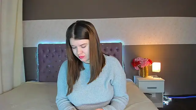 NikkiBustt online show from 02/09/26, 06:33