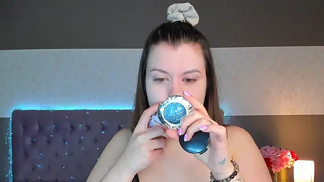 NikkiBustt online show from 02/19/26, 06:54