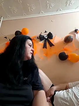 BlacReign online show from 10/22/25, 07:24