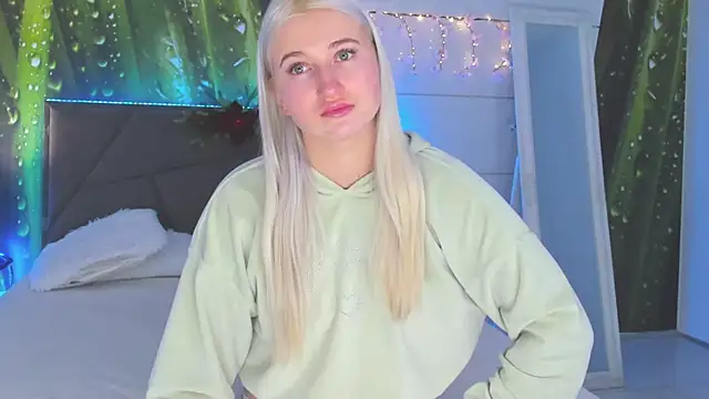 HollyTailors online show from 01/09/26, 06:31