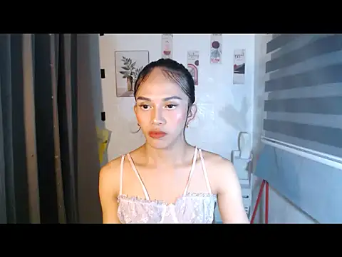 LauraSoHot online show from 09/10/25, 01:21