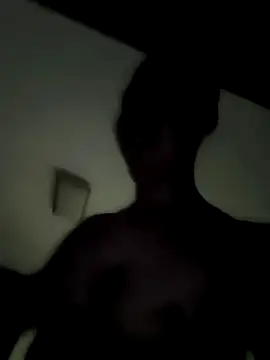 huanhuanaaaaa online show from 12/04/25, 05:01