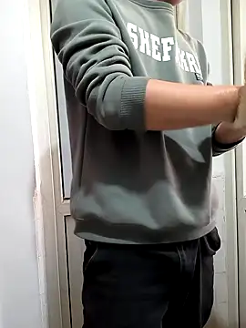 huanhuanaaaaa online show from 11/12/25, 06:28