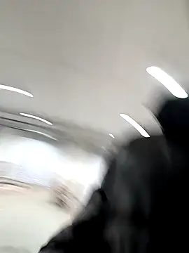 Snapshot of huanhuanaaaaa chatting on 03/05/26, 12:35 huanhuanaaaaa online show from 03/05/26, 12:35