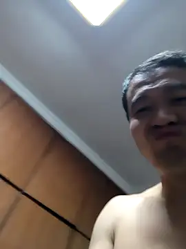 huanhuanaaaaa online show from 11/23/25, 04:06